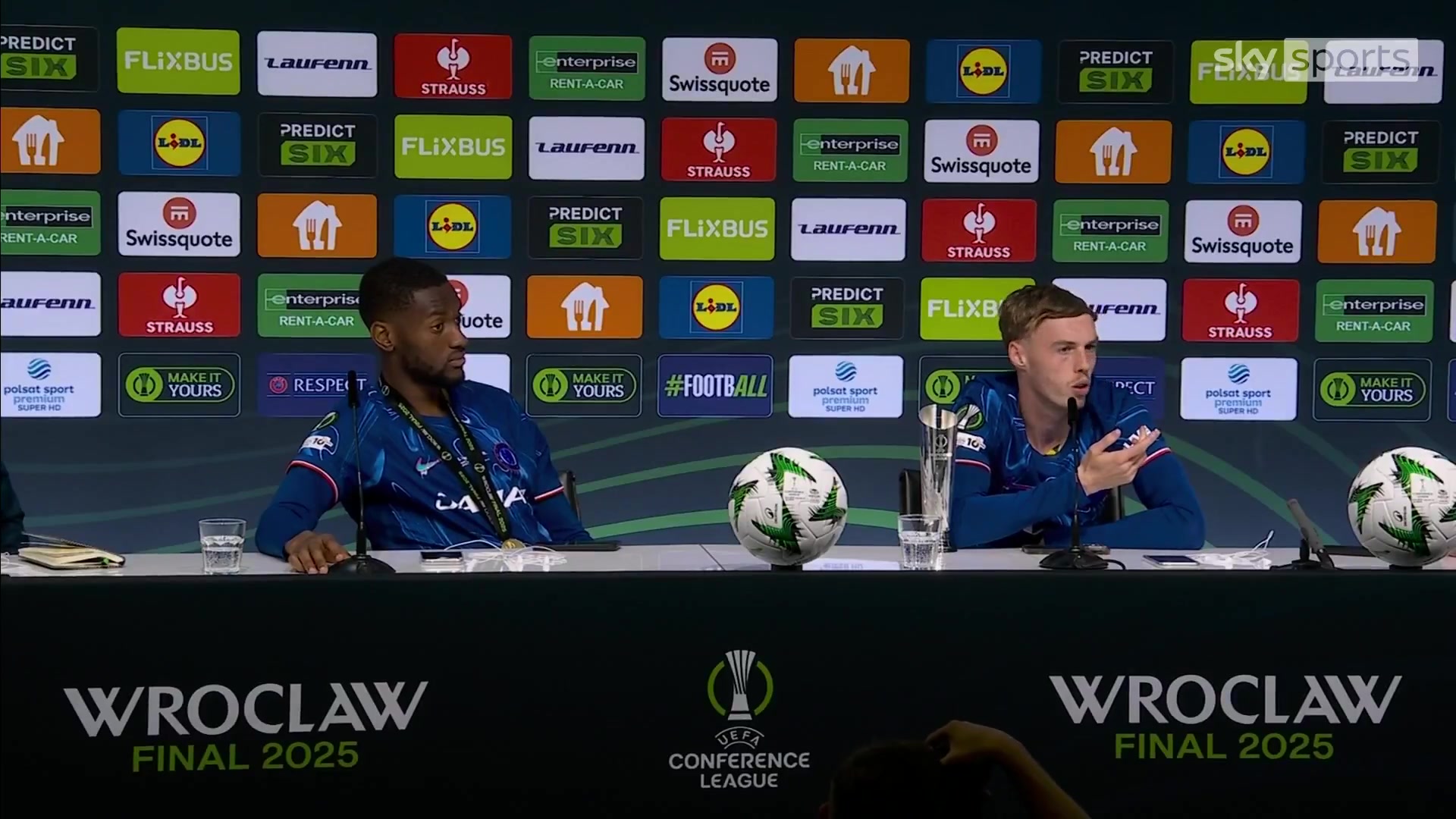 喜剧人！帕尔默发布会开玩笑：谁评赛事MVP？跟他说托辛想要?