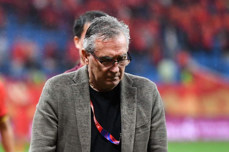 媒体人：曾经2次能修正伊万这个错误 可惜一些人去年还想给他道歉